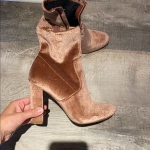 Steve Madden pink suade heels